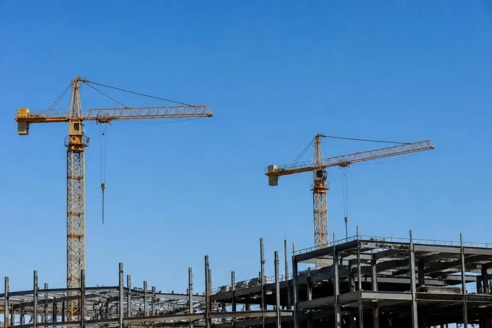 Construction cranes
