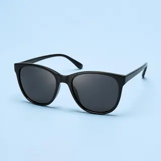 Sunglasses (sample photo)