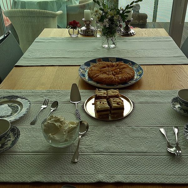 6-Seat Dining Set